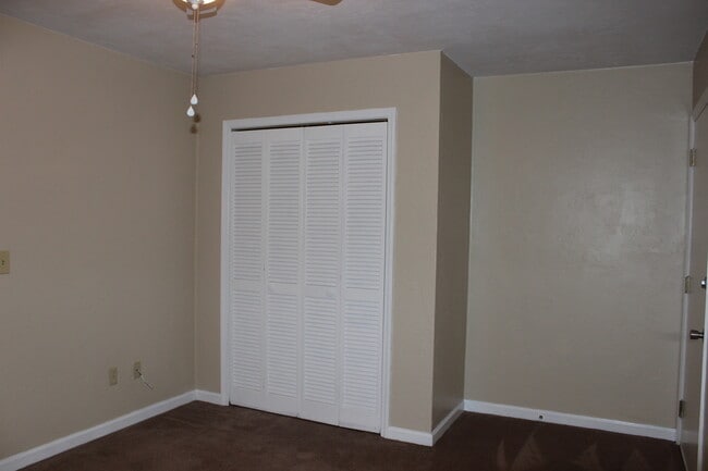 Building Photo - 1/1 Townhouse Close To TCC/FSU!
