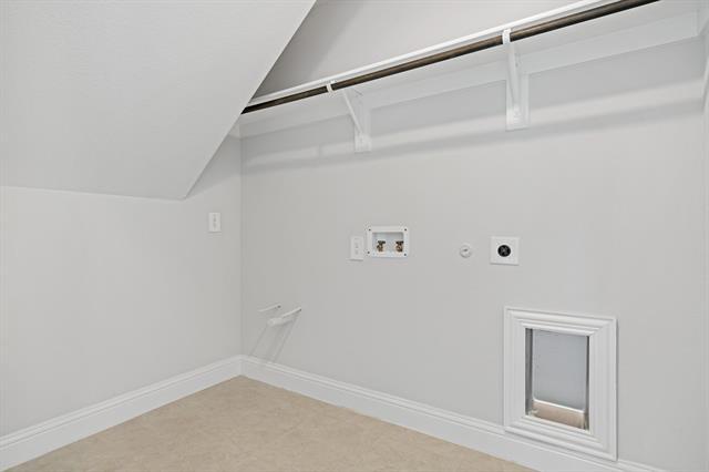 Building Photo - 124 Spanish Bluebell Dr