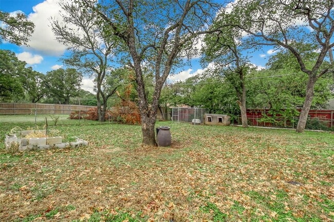 Building Photo - Recently Remodeled 3-Bedroom Home with Gat...