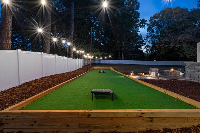 Bocce Ball/Cornhole Court - 3415 Pinehill Rd