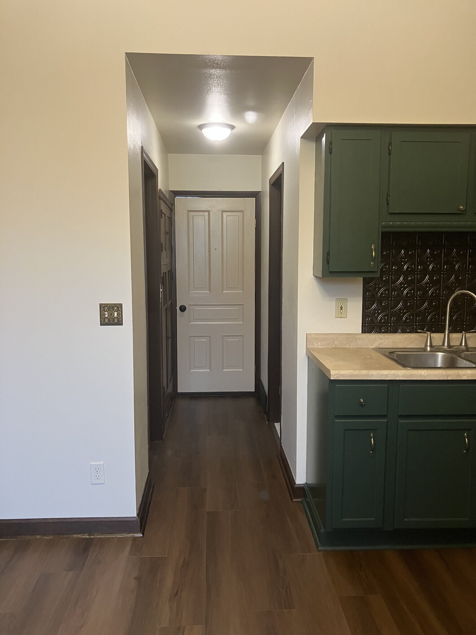 Back Hall - 901 N 14th St