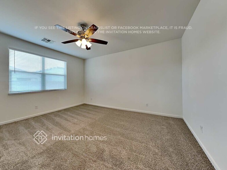 Building Photo - 17705 W Pinnacle Vista Dr