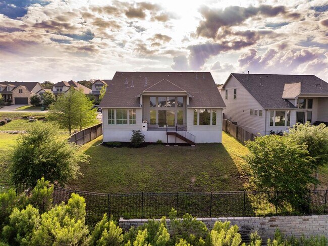 Building Photo - 595 Dayridge Dr