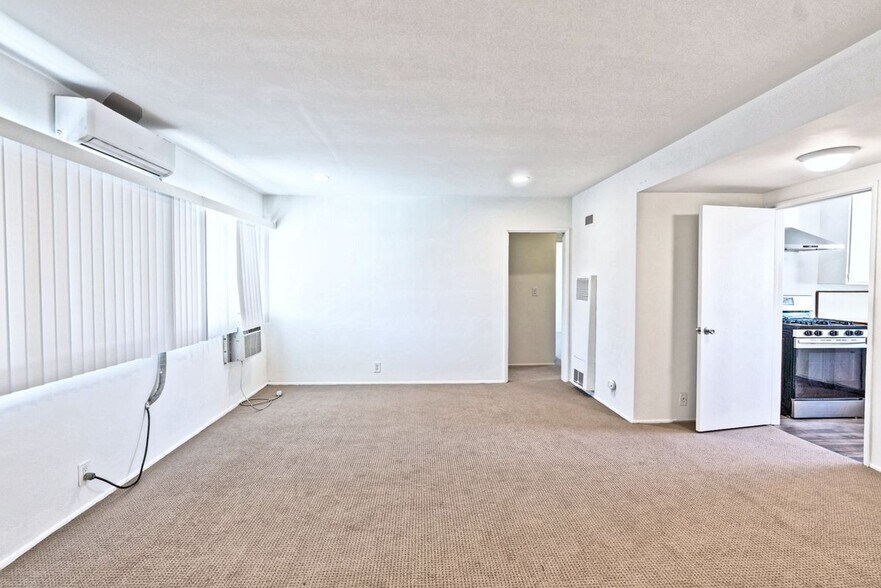 Building Photo - 1801 Fair Oaks Ave