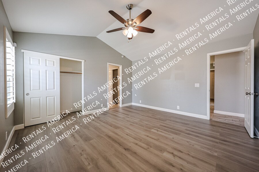 Building Photo - 3922 W Morelos St