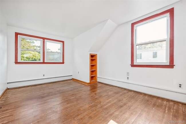 Building Photo - 63 I U Willets Rd