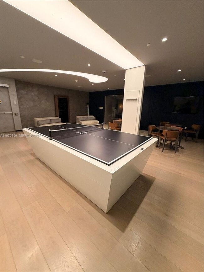 Building Photo - 1000 Brickell Plaza