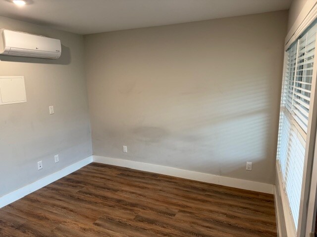 Building Photo - 2044 Solstice Ln