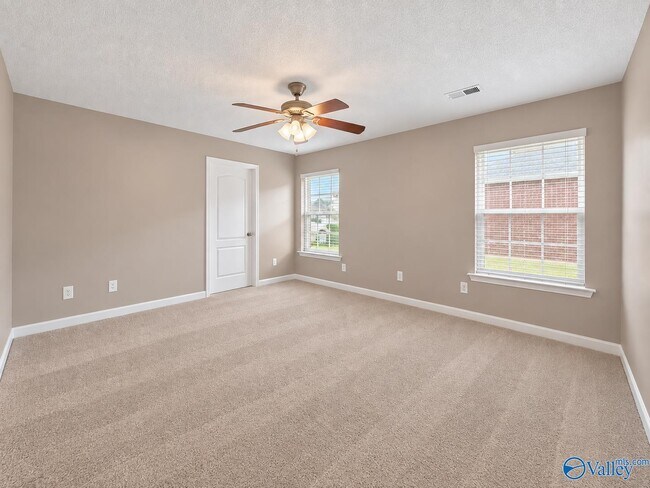Building Photo - 409 Summer Cove Cir NW