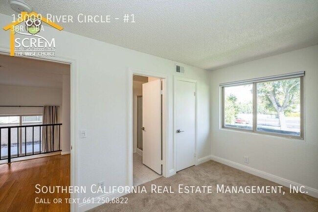 Building Photo - 18009 River Cir