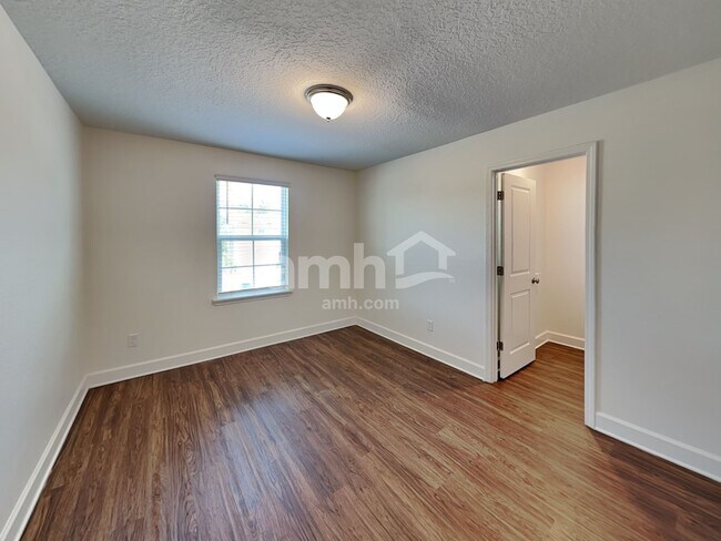 Building Photo - 8505 Highfield Ave