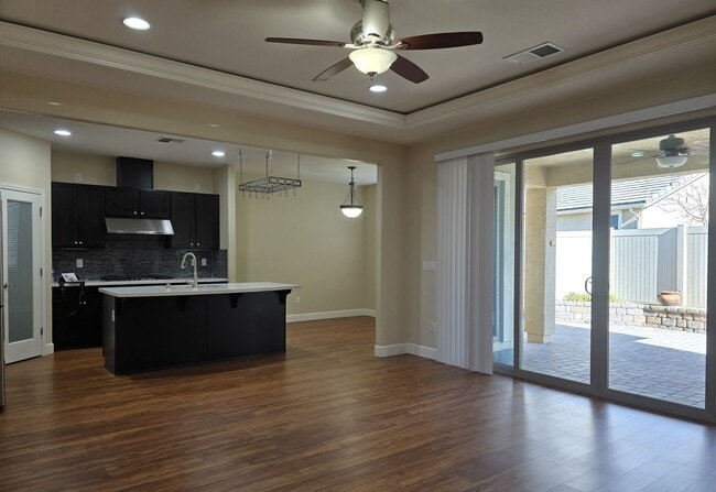Building Photo - Executive home located on a quiet cul-de-s...