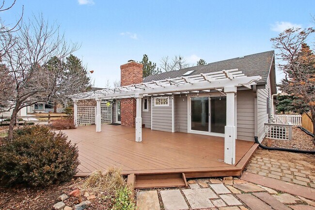 Building Photo - Available NOW!! SFH in Valley Traditions Littleton CO!