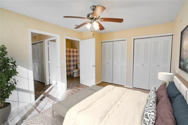 Building Photo - 2053 Dixie Belle Dr