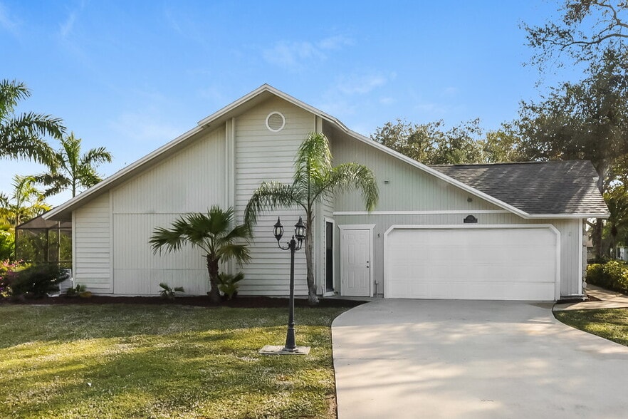 Building Photo - 1937 Princess Ct