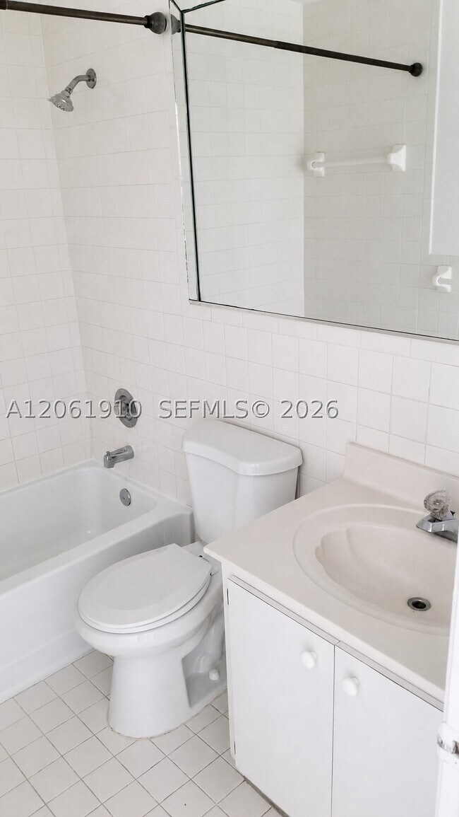 Building Photo - 2985 W 80th St