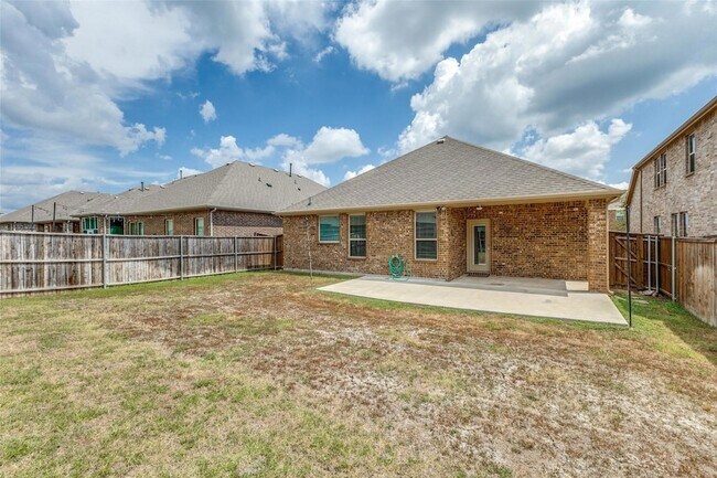 Building Photo - 5244 Canfield Ln