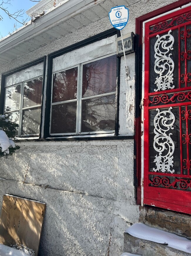 Building Photo - 7840 S Saginaw Ave