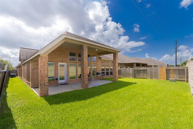 Building Photo - 3034 Hickory Springs Ln