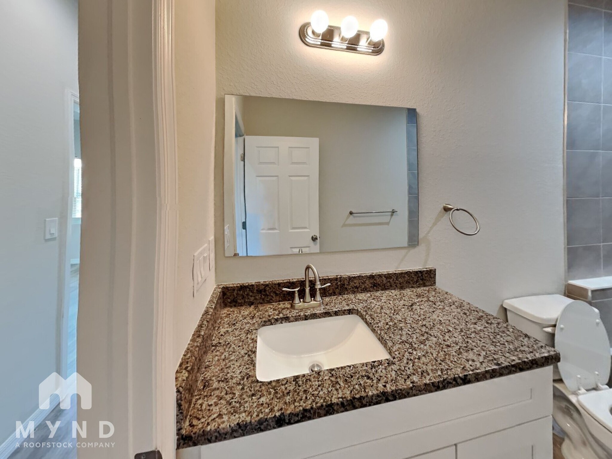 Building Photo - 7423 W Cameo Cir