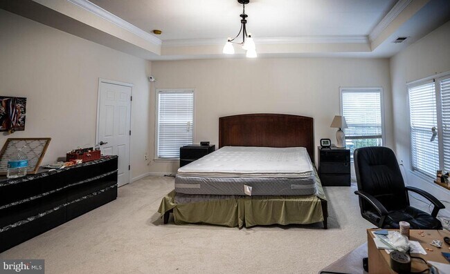 Building Photo - 9571 Linnett Hill Dr