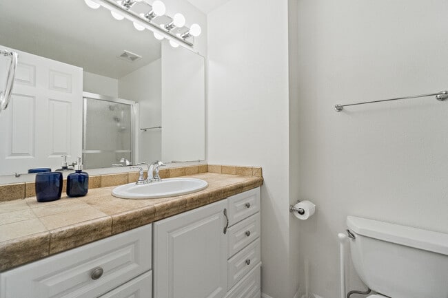 Building Photo - 10538 NE 141st St