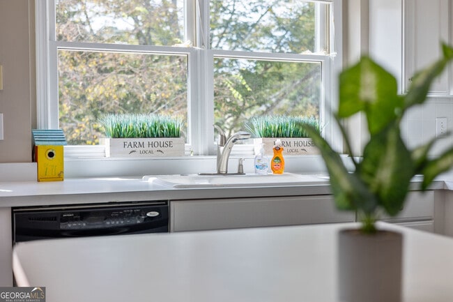 Building Photo - 3618 Petherton Wy NW