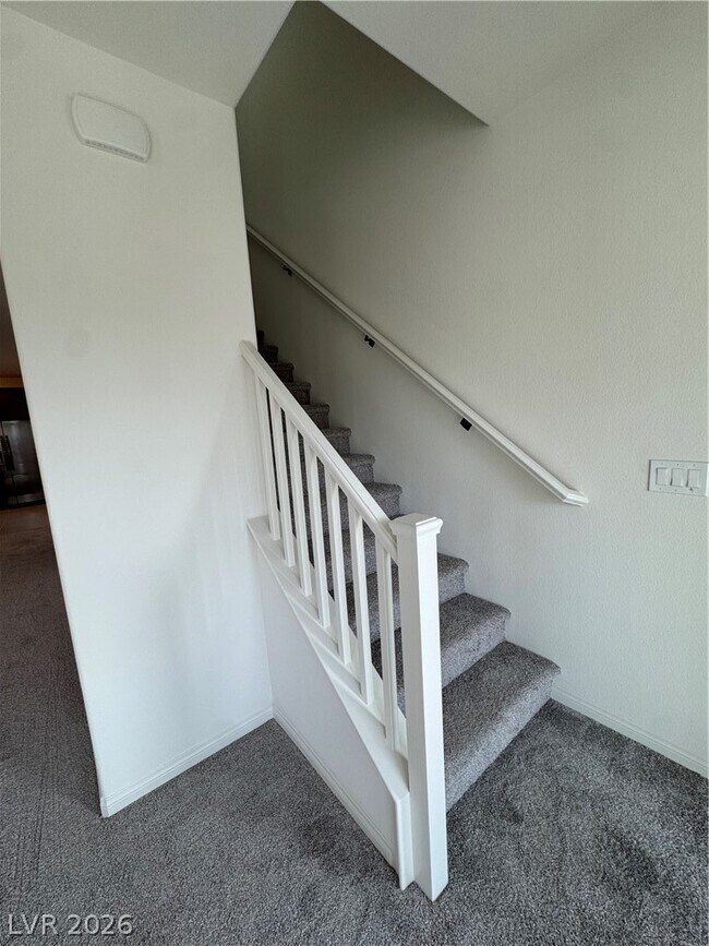 Building Photo - 1505 Little Penguin St