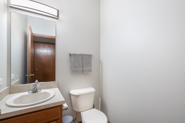 Building Photo - 1303 River Haven Trail