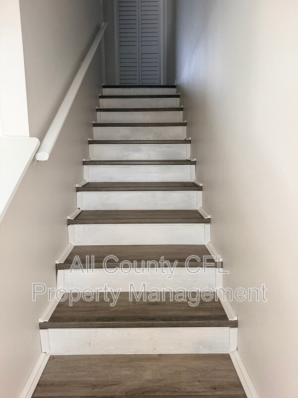 Building Photo - 1625 Long Ridge Ct