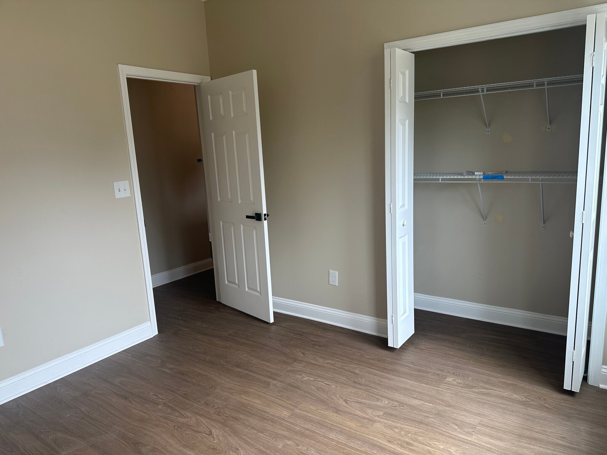 Building Photo - 2247 Parkin Rd