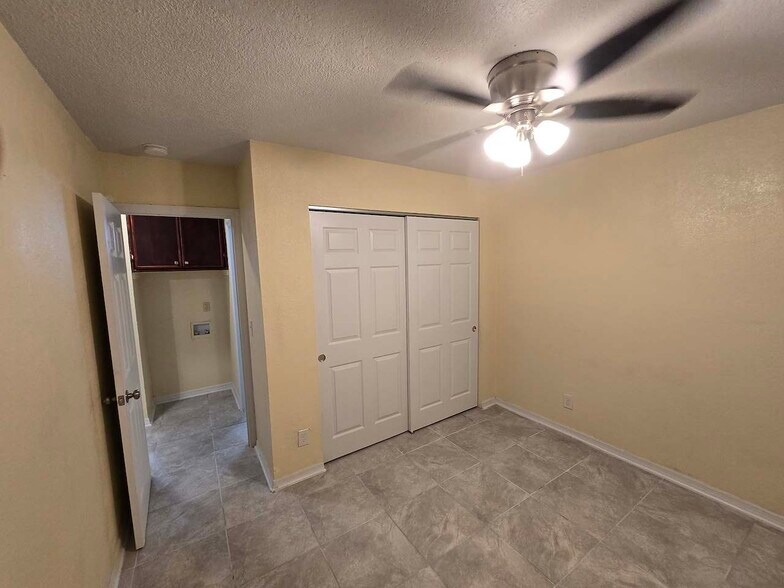 Building Photo - 7215 Bailey Ct