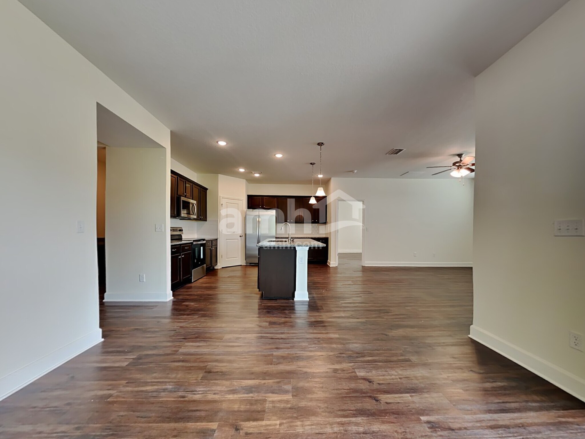 Building Photo - 963 Tan Tara Trl