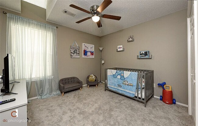 Building Photo - 1701 Signature Dr
