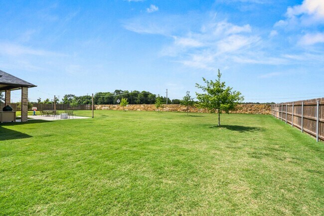 Building Photo - 3020 Keifer Marshall Dr