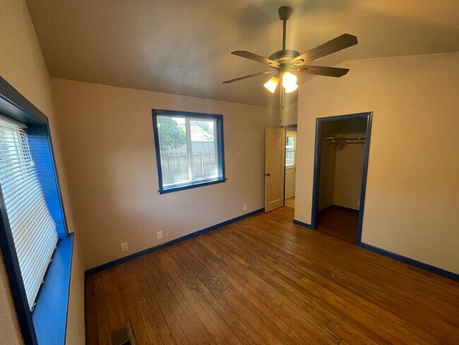 Building Photo - MASSIVE and Recently Renovated 3 Bed 2 Bath Home With Extra 1 Bed/Half Bath Bonus Cottage!