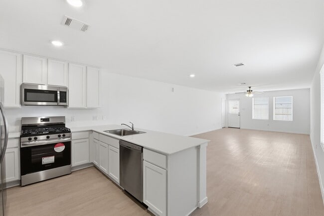 Building Photo - 6418 Geyser Starish Dr