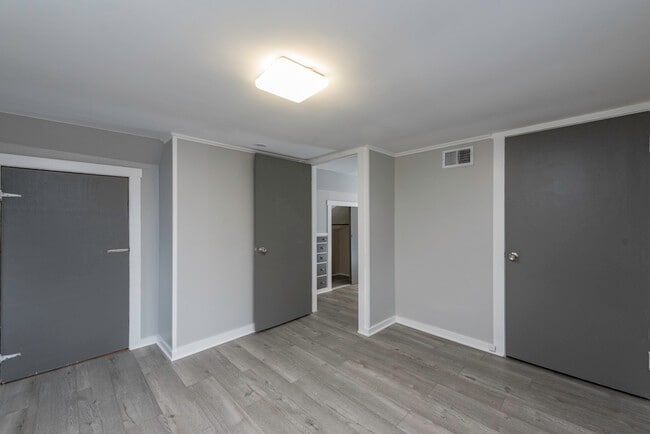 Building Photo - 510 Forest Glen Dr