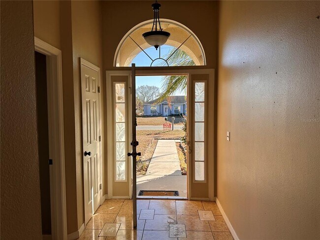 Building Photo - 238 Grifford Dr