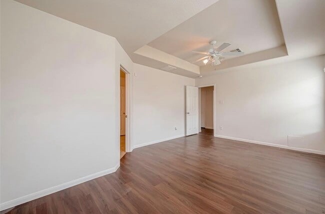 Building Photo - 5242 Espuela Ln