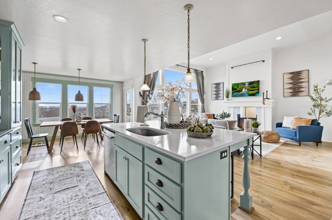 Building Photo - Beautiful 6-Bedroom Home in Eagle Mountain!