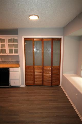 Building Photo - 4744 Meadow Trail Dr