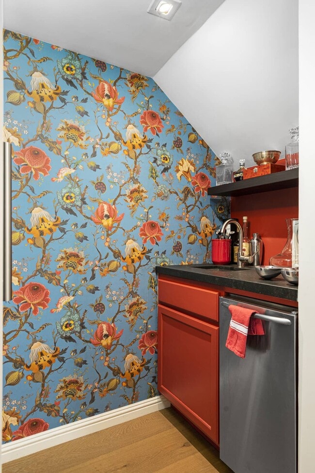 Building Photo - 2237 Century Hill