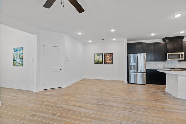 Building Photo - 10031 Crescendo Wy