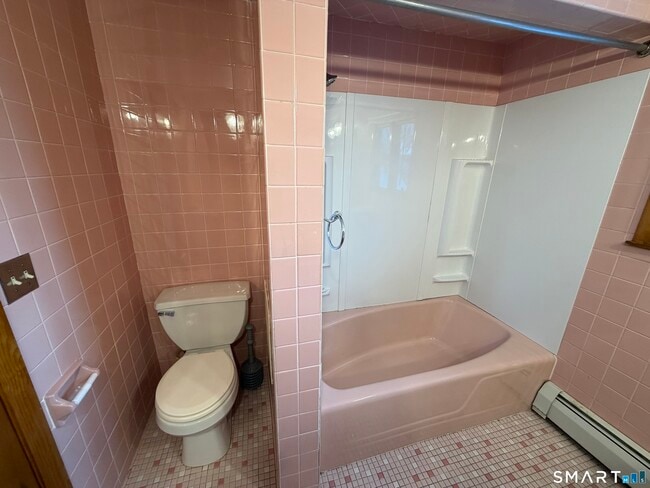 Building Photo - 183 Melbourne St