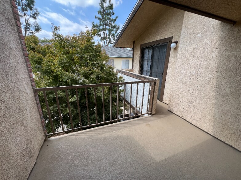 Building Photo - 1517 Rock Glen Ave