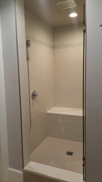 Building Photo - 66 Hampshire St