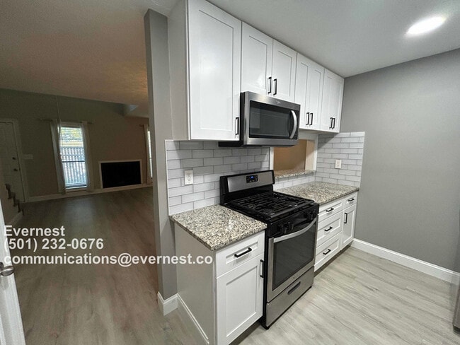 Building Photo - 201 Park Ridge Cir