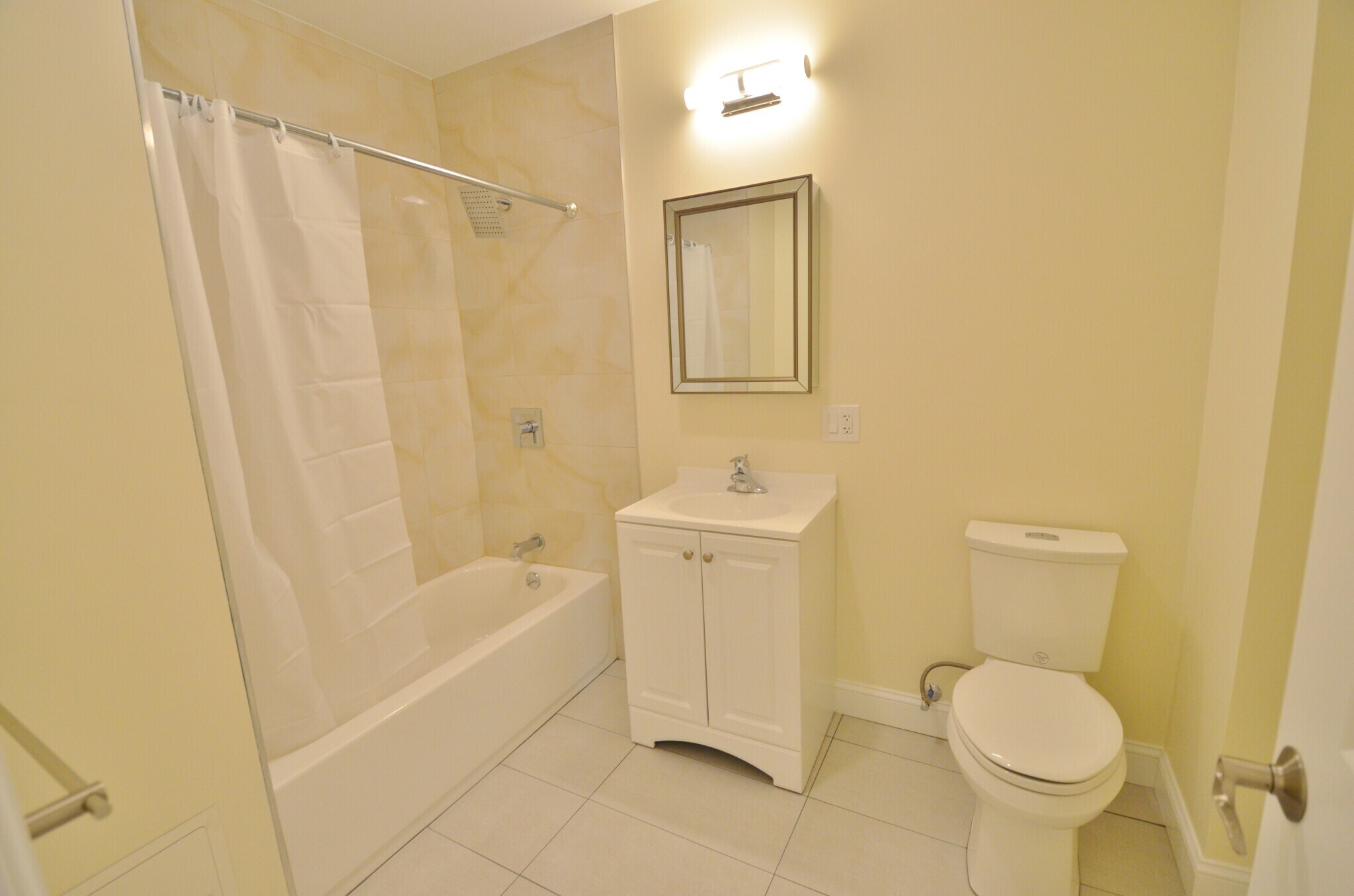 Building Photo - 33 Brookline St