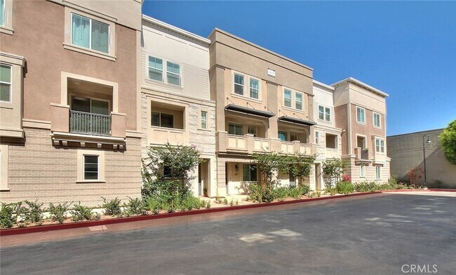 Building Photo - 149 N 1st Ave